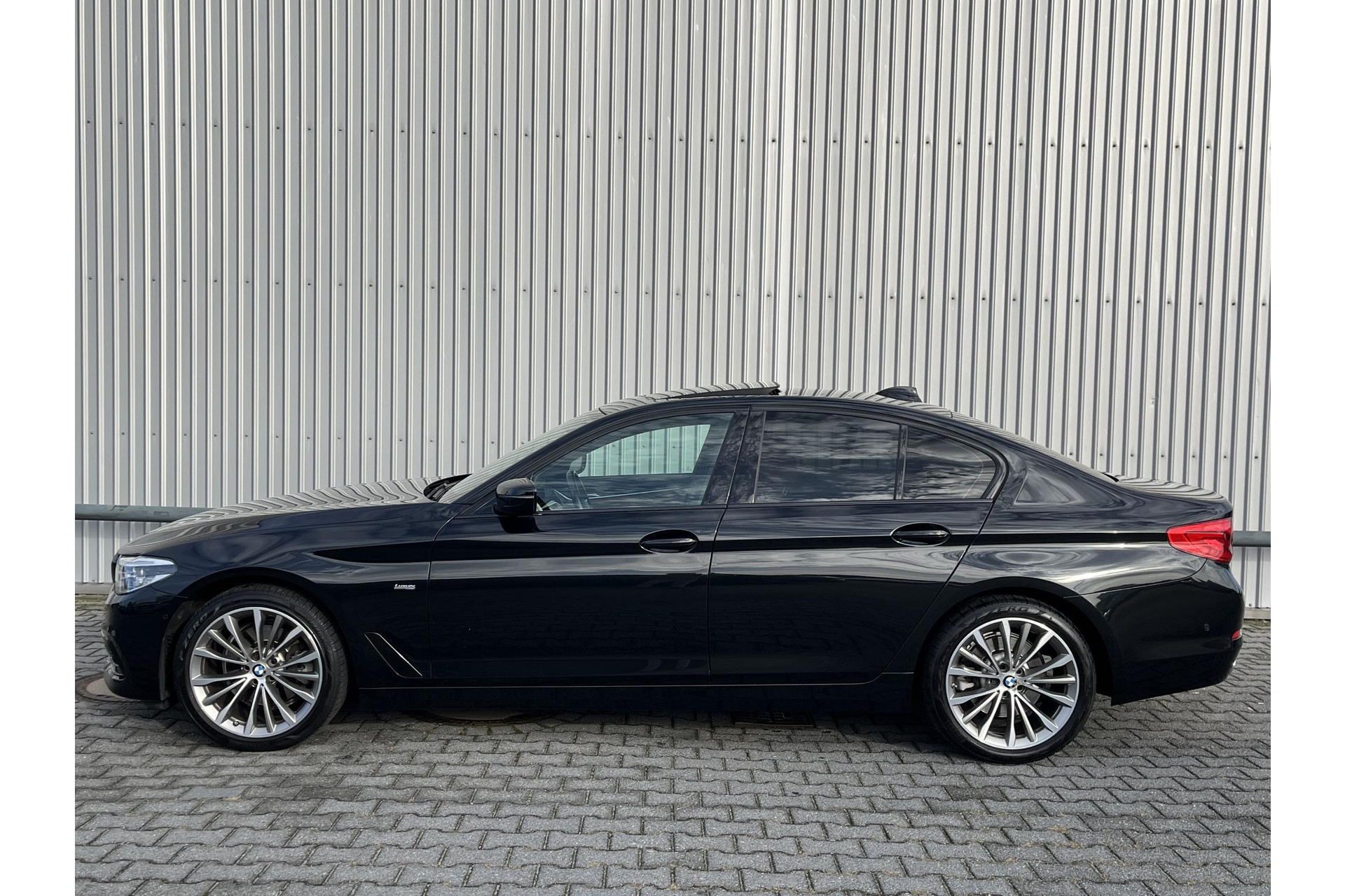 BMW 5 Serie 520d High Executive*DAKJE*HUD*CRUISE*NAVI.PROF*LED